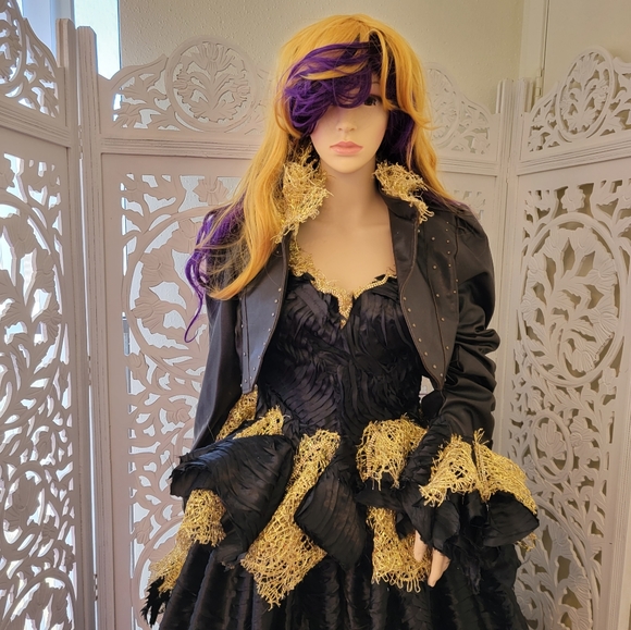 The "Letty" Black & Gold Gothic Romance Wedding Ballgown Set - Picture 12 of 14